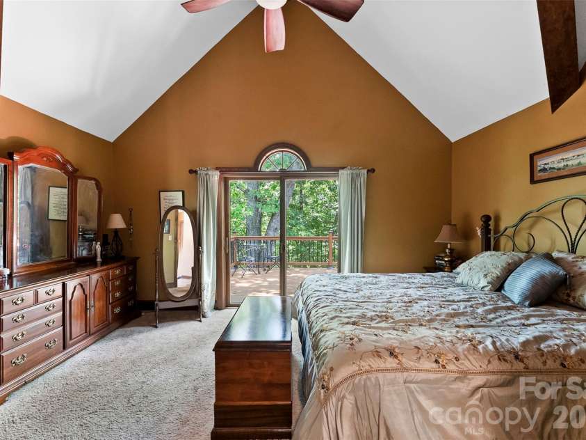 304 Eagles Walk, Gastonia, NC 28056.  MLS# CAR4384485, YatesRealty ID 25020. 