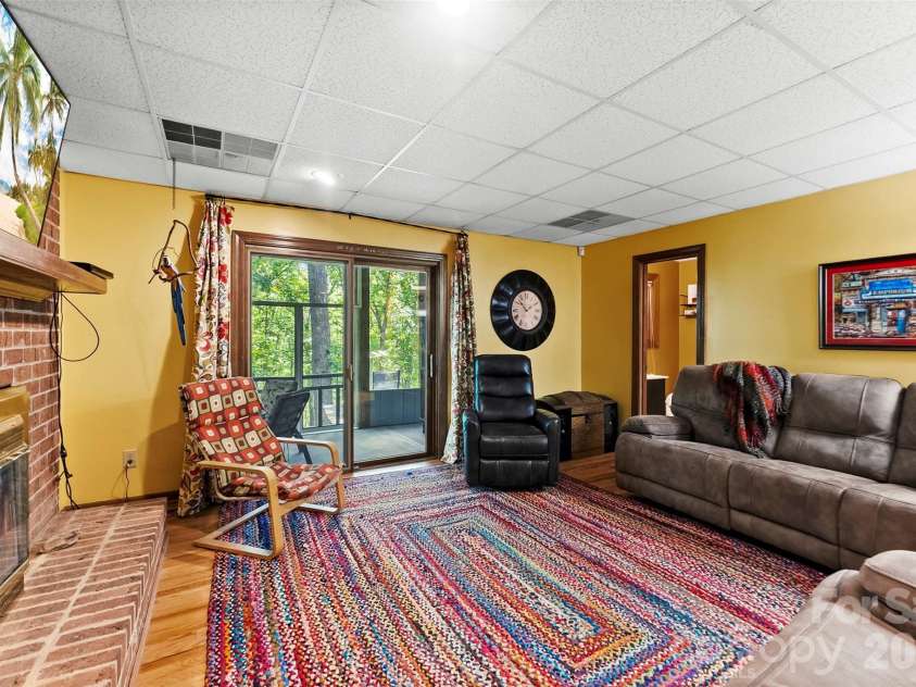 304 Eagles Walk, Gastonia, NC 28056.  MLS# CAR4384485, YatesRealty ID 25020. 
