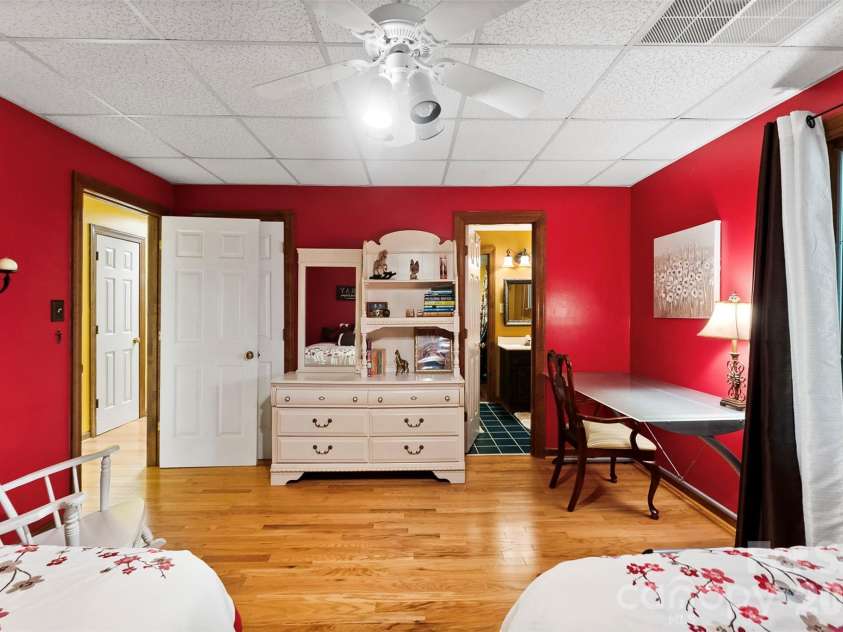 304 Eagles Walk, Gastonia, NC 28056.  MLS# CAR4384485, YatesRealty ID 25020. 