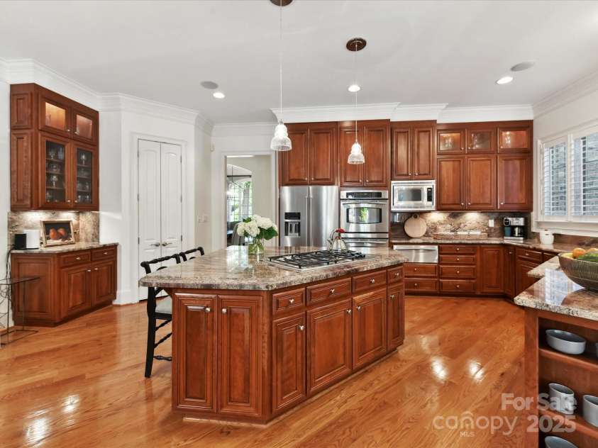 9000 Whirlaway Lane, Waxhaw, NC 28173.  MLS# CAR4274594, YatesRealty ID 25020. 