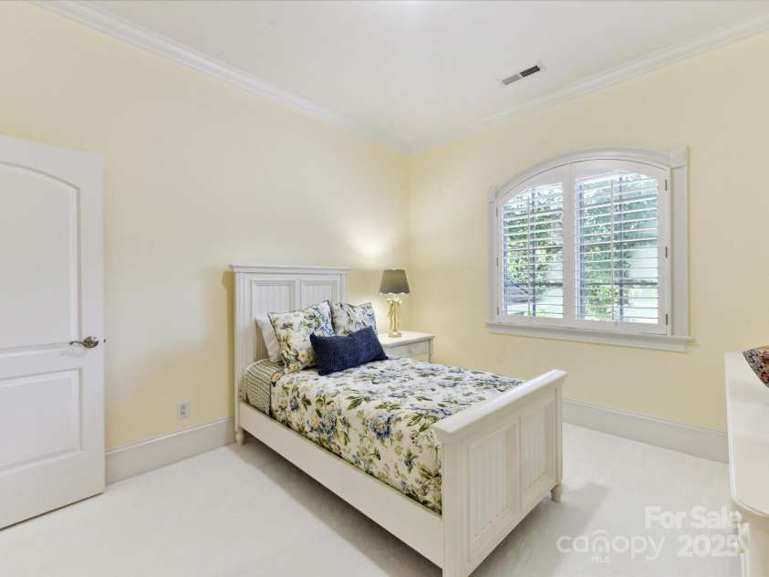 9000 Whirlaway Lane, Waxhaw, NC 28173.  MLS# CAR4274594, YatesRealty ID 25020. 