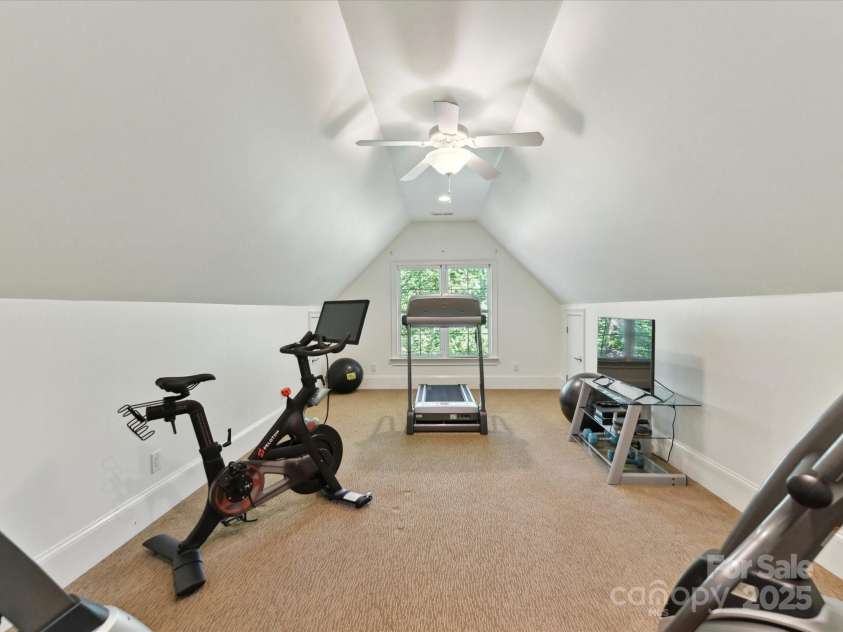 9000 Whirlaway Lane, Waxhaw, NC 28173.  MLS# CAR4274594, YatesRealty ID 25020. 