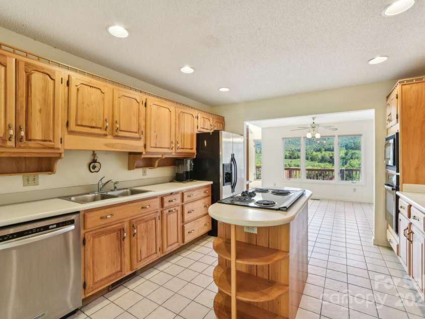 2281 Bearwallow Road, Edneyville, NC 28792.  MLS# CAR4234410, YatesRealty ID 25021. 