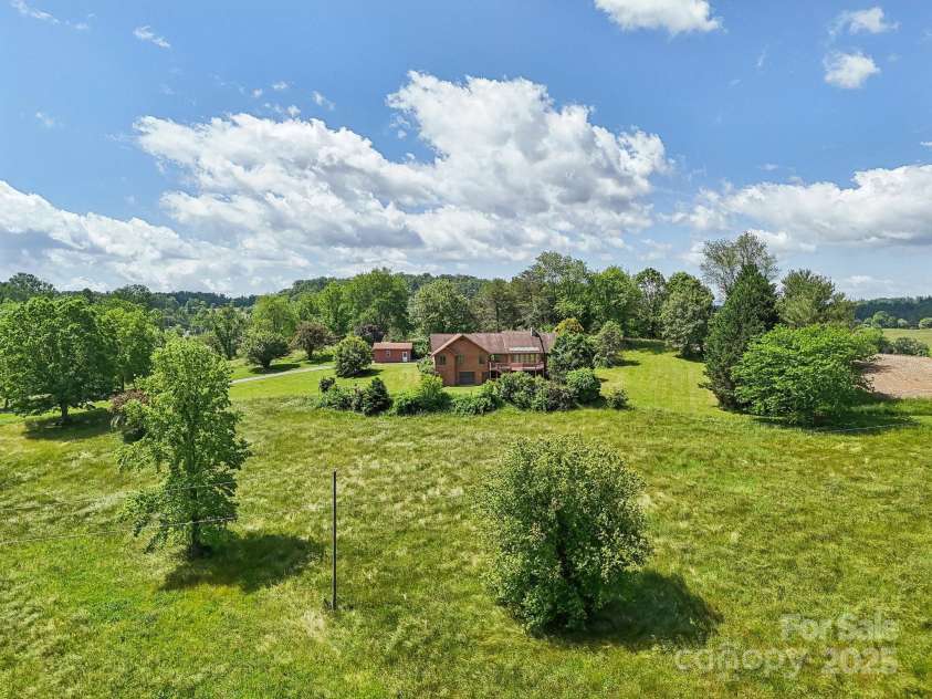 2281 Bearwallow Road, Edneyville, NC 28792.  MLS# CAR4234410, YatesRealty ID 25021. 