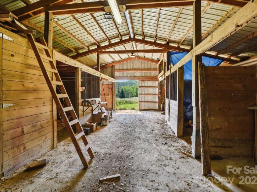 2281 Bearwallow Road, Edneyville, NC 28792.  MLS# CAR4234410, YatesRealty ID 25021. Hay loft