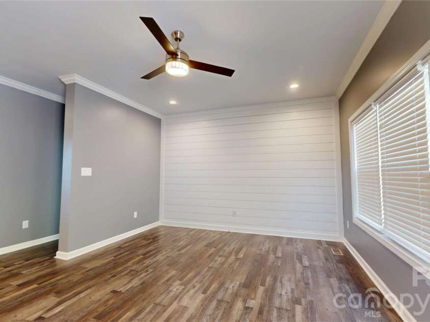 2 Watsell Drive, Leicester, NC 28748.  MLS# CAR4384323, YatesRealty ID 25022. 