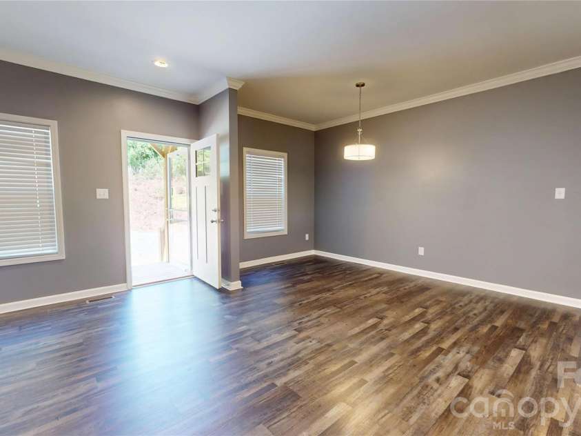 2 Watsell Drive, Leicester, NC 28748.  MLS# CAR4384323, YatesRealty ID 25022. 