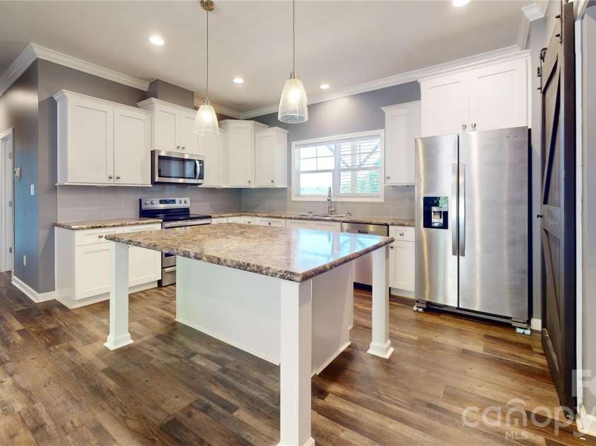 2 Watsell Drive, Leicester, NC 28748.  MLS# CAR4384323, YatesRealty ID 25022. 