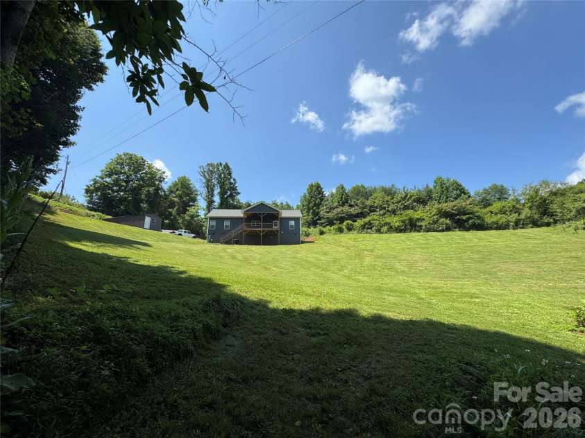 2 Watsell Drive, Leicester, NC 28748.  MLS# CAR4384323, YatesRealty ID 25022. 