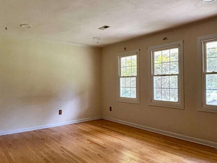 404 Sycamore Road, Salisbury, NC 28147.  MLS# CAR4277871, YatesRealty ID 25022. 