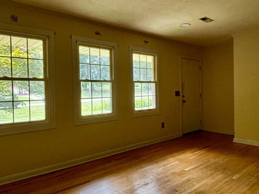 404 Sycamore Road, Salisbury, NC 28147.  MLS# CAR4277871, YatesRealty ID 25022. 