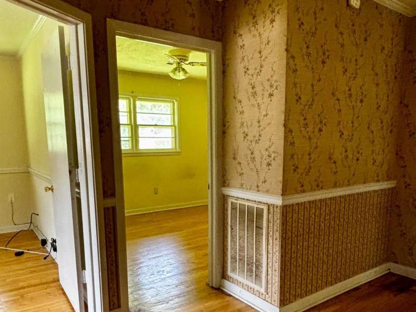 404 Sycamore Road, Salisbury, NC 28147.  MLS# CAR4277871, YatesRealty ID 25022. 