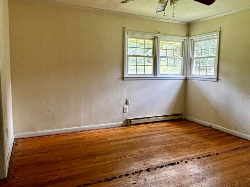 404 Sycamore Road, Salisbury, NC 28147.  MLS# CAR4277871, YatesRealty ID 25022. 