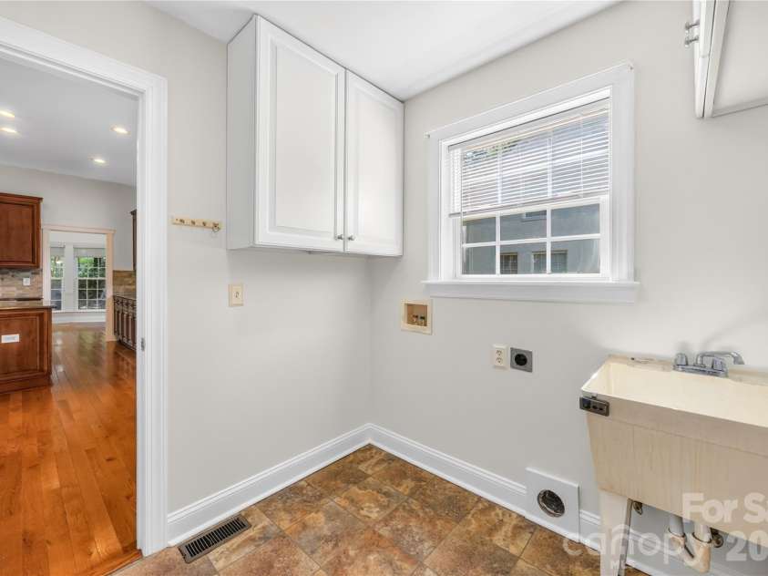 9325 Brown Gelly Drive, Huntersville, NC 28078.  MLS# CAR4340317, YatesRealty ID 25023. 