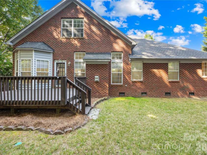 9325 Brown Gelly Drive, Huntersville, NC 28078.  MLS# CAR4340317, YatesRealty ID 25023. 
