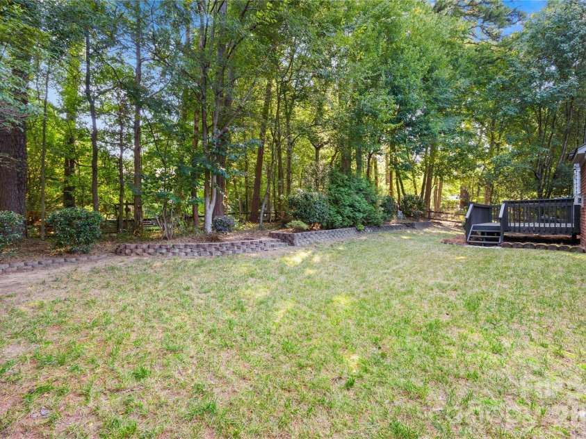 9325 Brown Gelly Drive, Huntersville, NC 28078.  MLS# CAR4340317, YatesRealty ID 25023. 