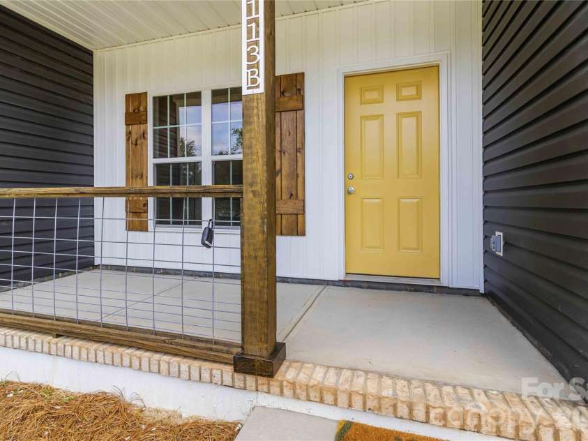 113-B Brookwood Street, Chester, SC 29706.  MLS# CAR4375468, YatesRealty ID 25024. 