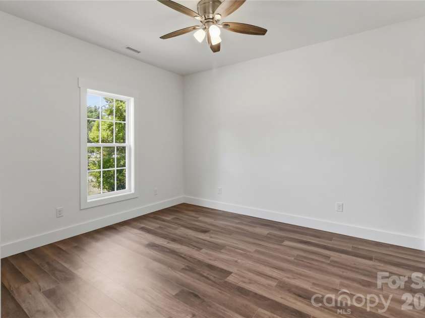 113-B Brookwood Street, Chester, SC 29706.  MLS# CAR4375468, YatesRealty ID 25024. 