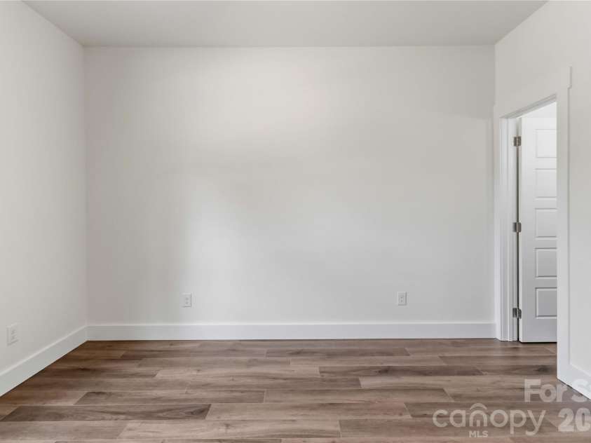 113-B Brookwood Street, Chester, SC 29706.  MLS# CAR4375468, YatesRealty ID 25024. 