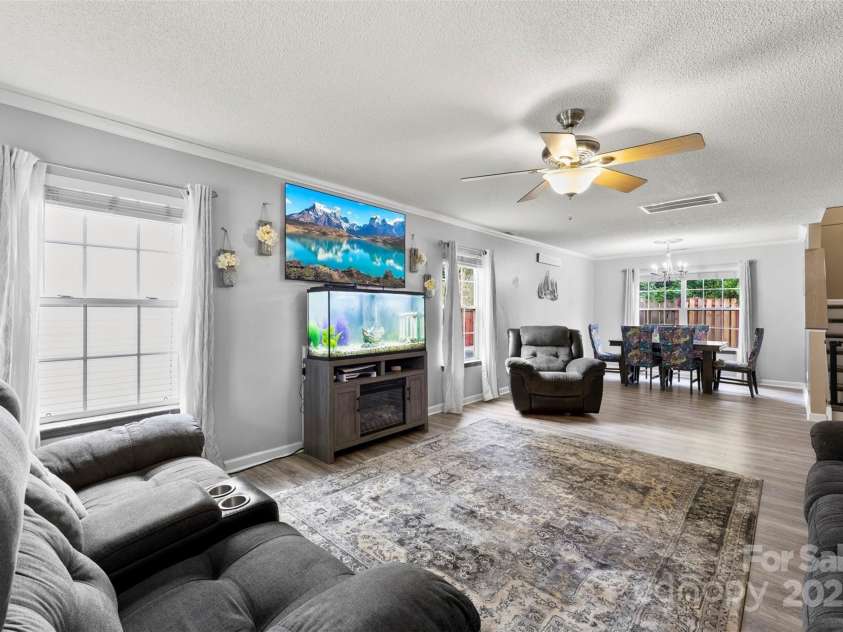 641 Saratoga Drive, Clover, SC 29710.  MLS# CAR4260686, YatesRealty ID 25024. 