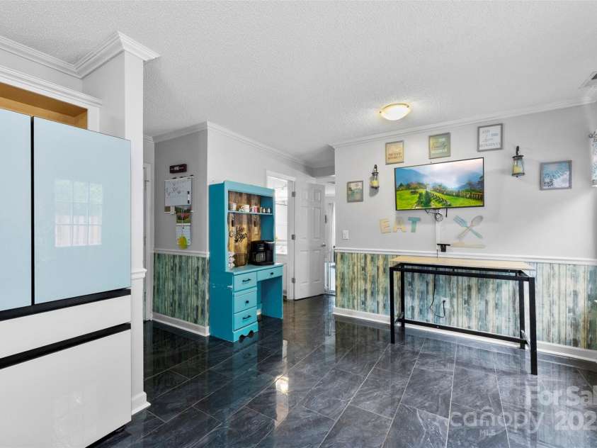 641 Saratoga Drive, Clover, SC 29710.  MLS# CAR4260686, YatesRealty ID 25024. 