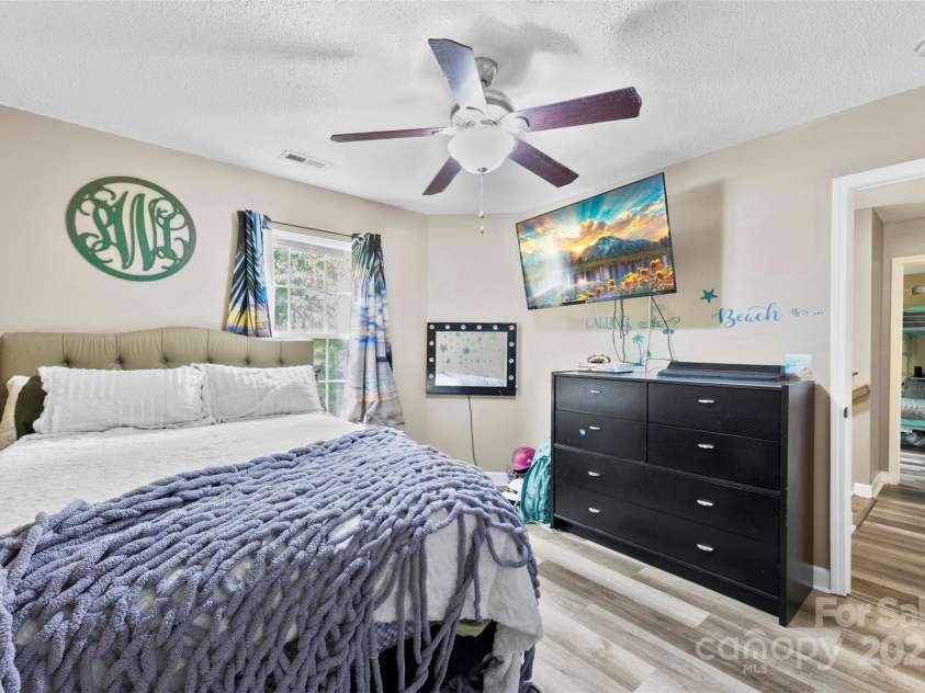 641 Saratoga Drive, Clover, SC 29710.  MLS# CAR4260686, YatesRealty ID 25024. 