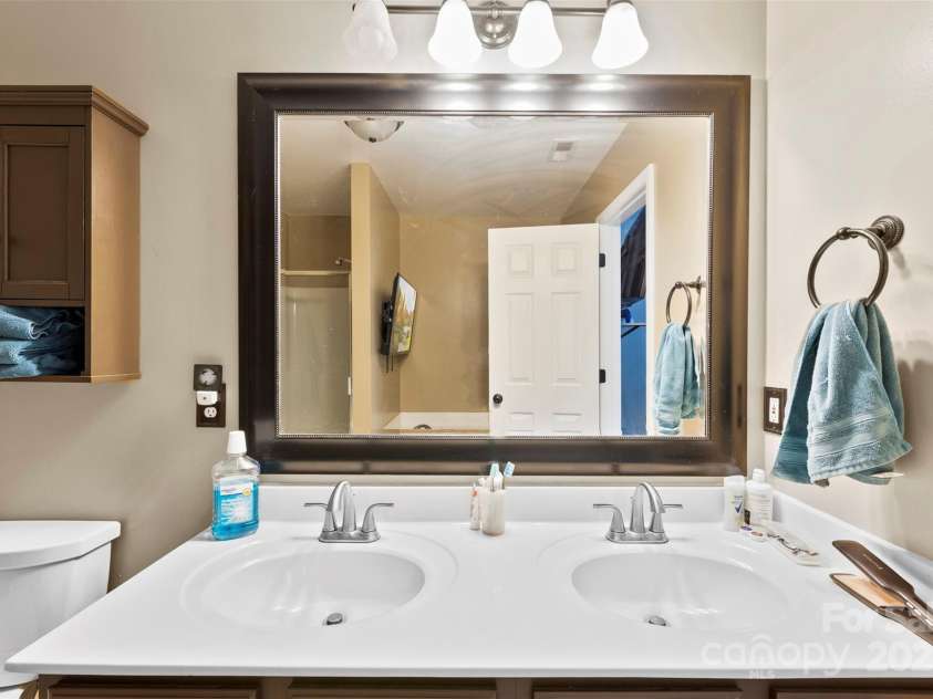 641 Saratoga Drive, Clover, SC 29710.  MLS# CAR4260686, YatesRealty ID 25024. 