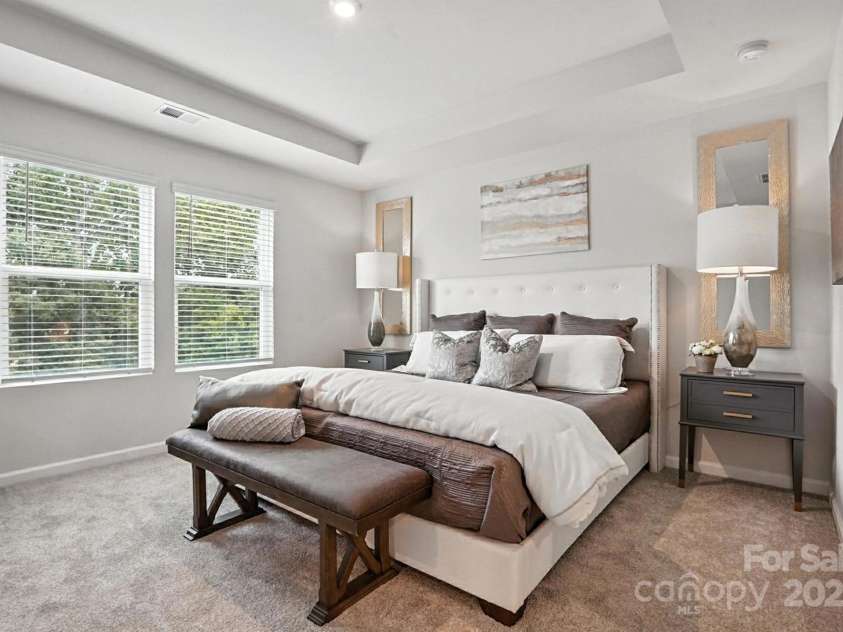 6423 Mallow Crossing Lane, Charlotte, NC 28213.  MLS# CAR4260472, YatesRealty ID 25026. 