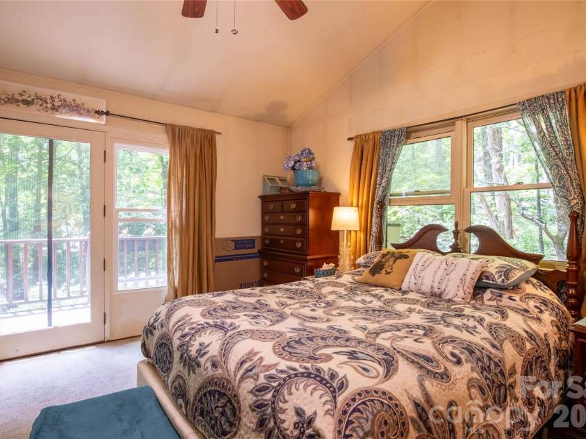 8 Westward Way, Bakersville, NC 28705.  MLS# CAR4384031, YatesRealty ID 25026. 