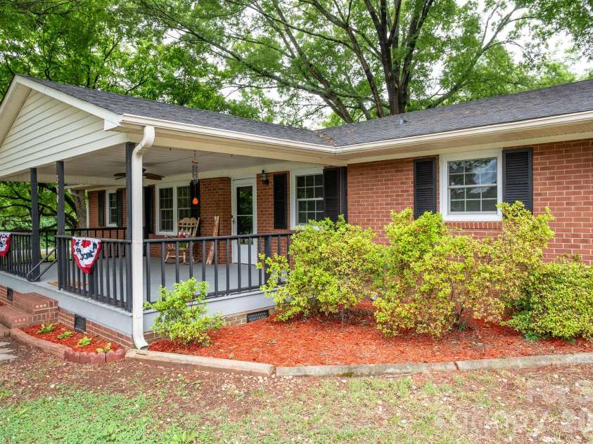 360 Trexler Loop, Salisbury, NC 28144.  MLS# CAR4337473, YatesRealty ID 25027. 