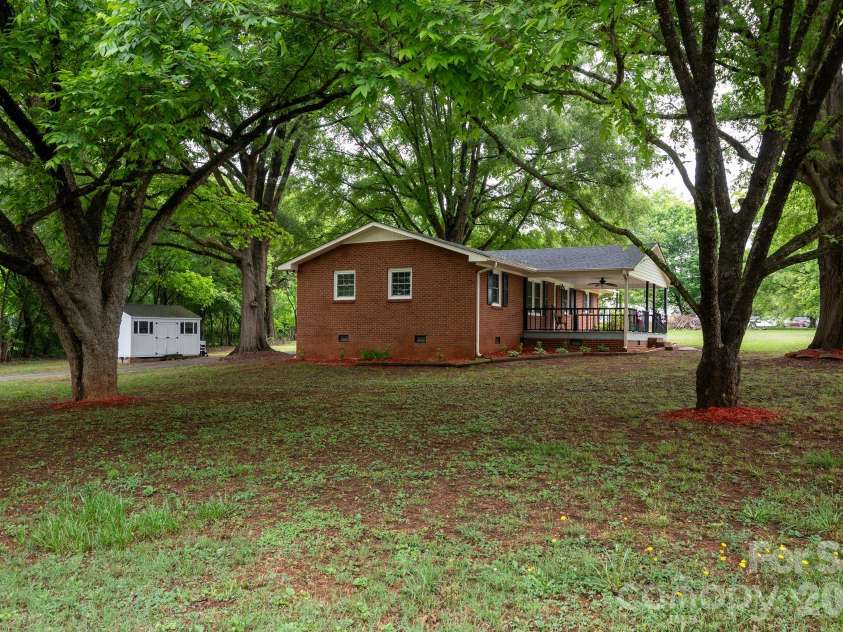 360 Trexler Loop, Salisbury, NC 28144.  MLS# CAR4337473, YatesRealty ID 25027. 