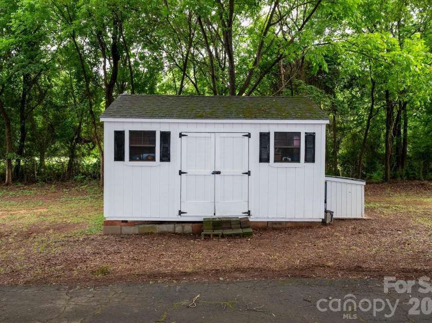360 Trexler Loop, Salisbury, NC 28144.  MLS# CAR4337473, YatesRealty ID 25027. 