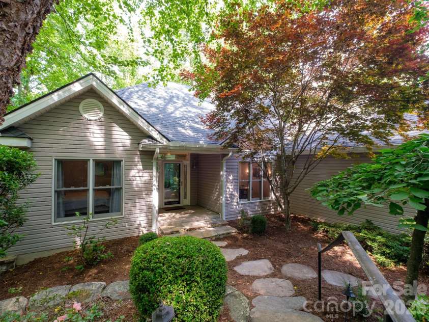 30 Cherokee Trail, Fletcher, NC 28732.  MLS# CAR4381423, YatesRealty ID 25028. 