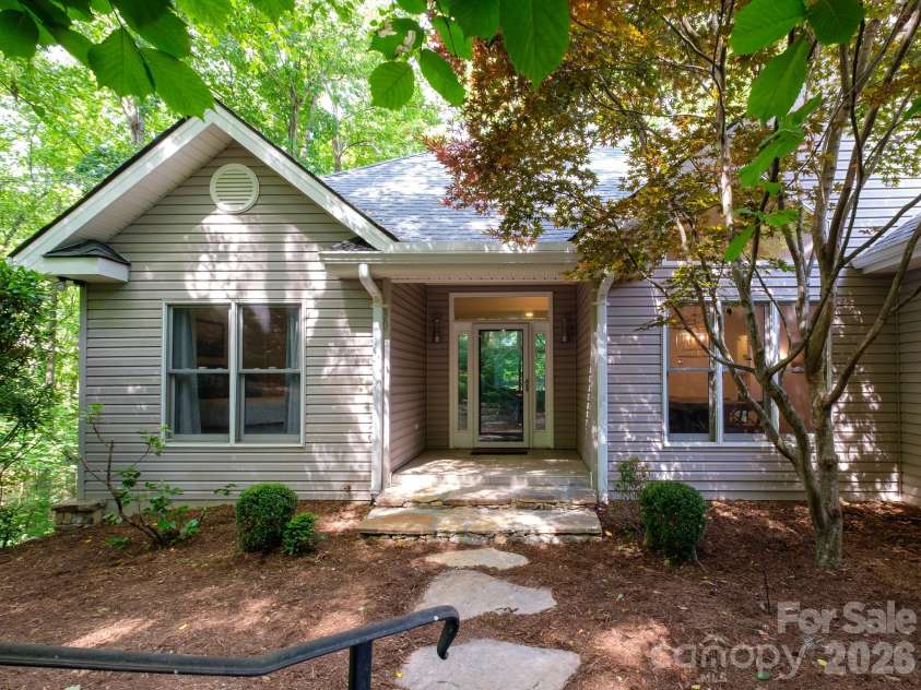 30 Cherokee Trail, Fletcher, NC 28732.  MLS# CAR4381423, YatesRealty ID 25028. 