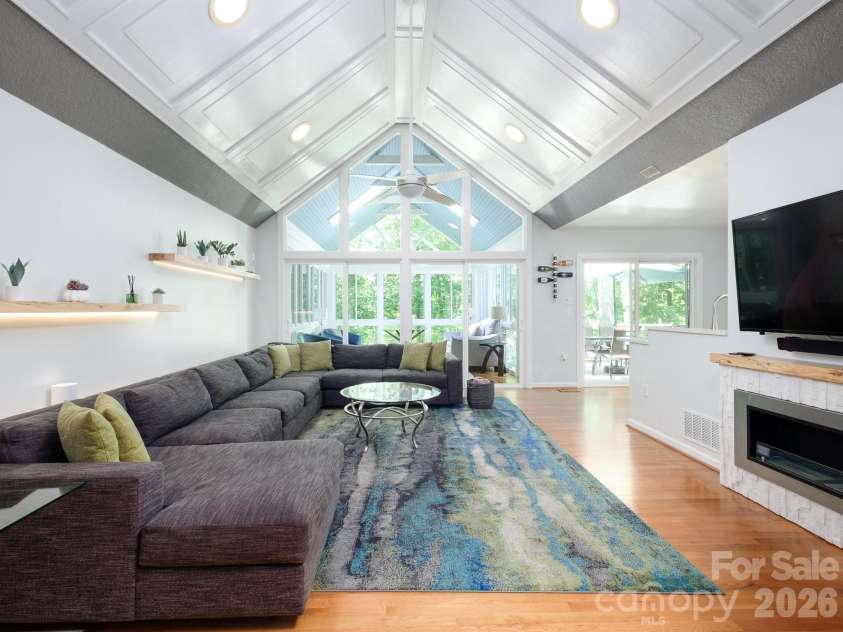 30 Cherokee Trail, Fletcher, NC 28732.  MLS# CAR4381423, YatesRealty ID 25028. 