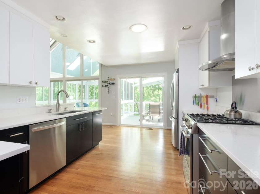 30 Cherokee Trail, Fletcher, NC 28732.  MLS# CAR4381423, YatesRealty ID 25028. 