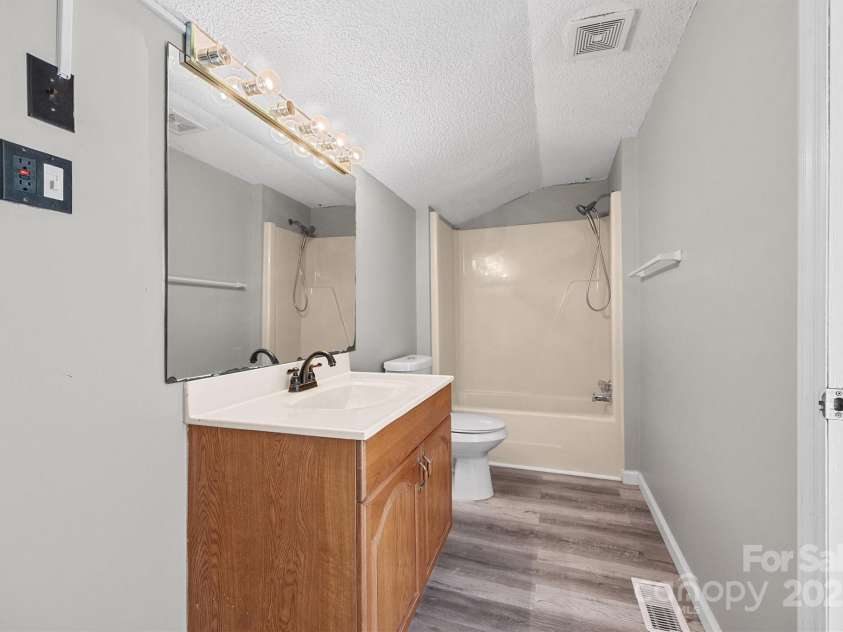 219 Link Street, Fort Mill, SC 29715.  MLS# CAR4326464, YatesRealty ID 2503. 