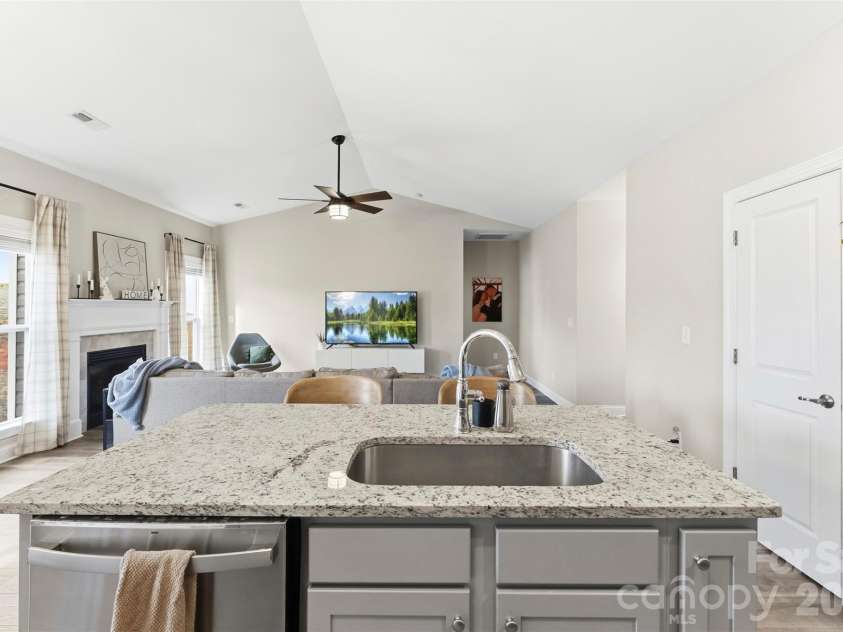 248 Pinnacle Crossing, Shelby, NC 28152.  MLS# CAR4345640, YatesRealty ID 2503. 