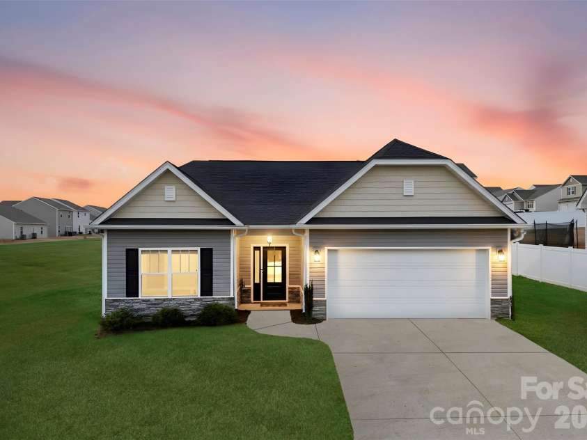 248 Pinnacle Crossing, Shelby, NC 28152.  MLS# CAR4345640, YatesRealty ID 2503. 