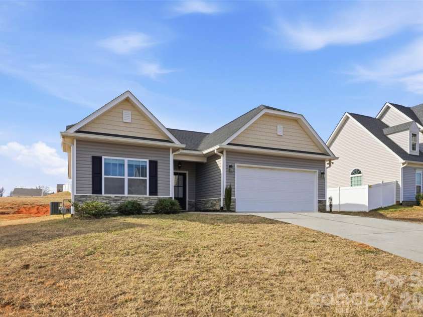 248 Pinnacle Crossing, Shelby, NC 28152.  MLS# CAR4345640, YatesRealty ID 2503. 