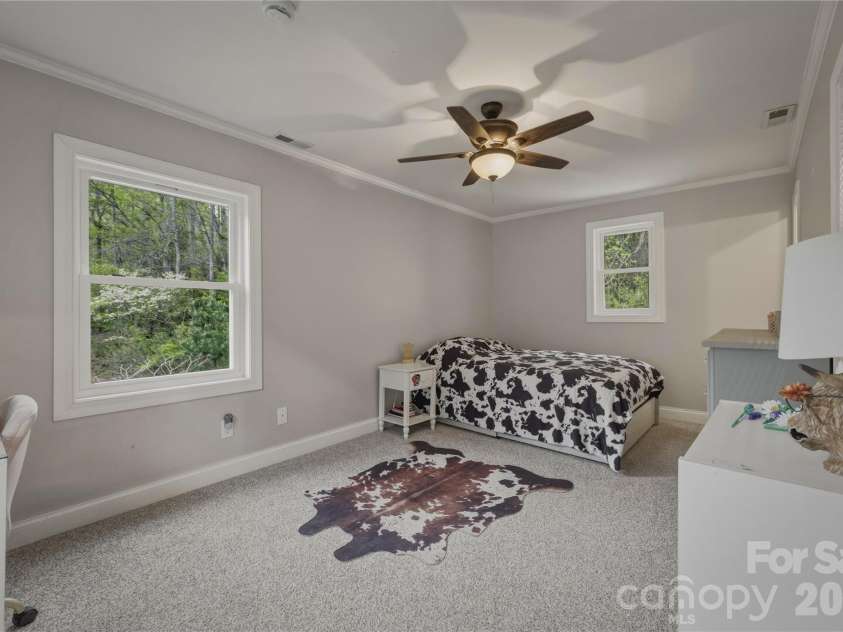 6470 Stone Mountain Road, Lenoir, NC 28645.  MLS# CAR4356646, YatesRealty ID 25030. 
