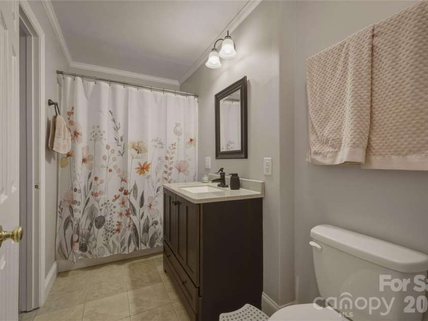 6470 Stone Mountain Road, Lenoir, NC 28645.  MLS# CAR4356646, YatesRealty ID 25030. 