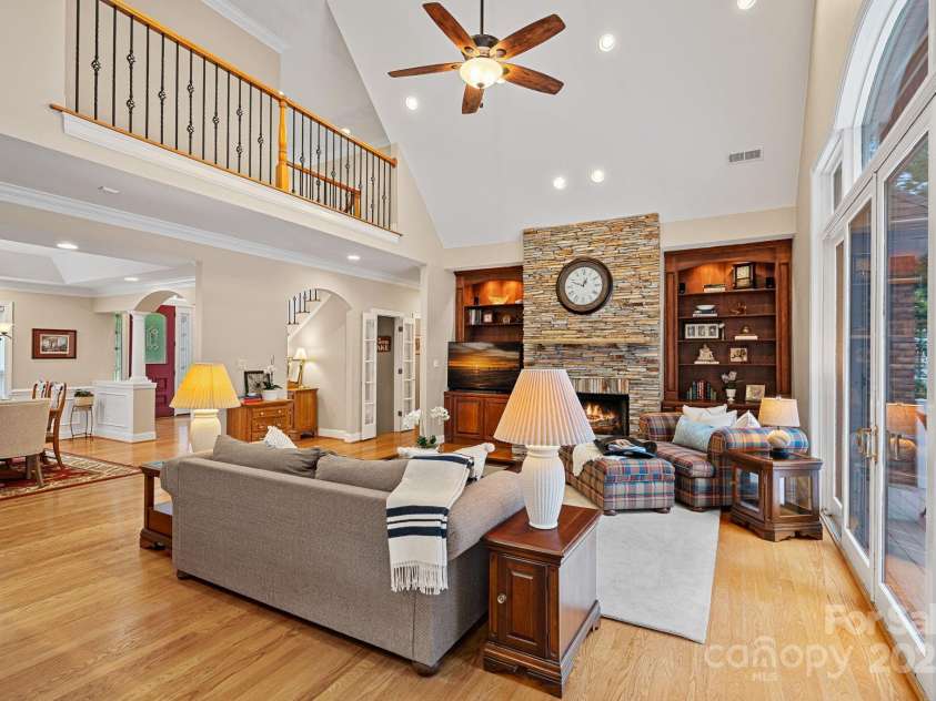 166 Pinnacle Shores Drive, Mooresville, NC 28117.  MLS# CAR4259986, YatesRealty ID 25031. 