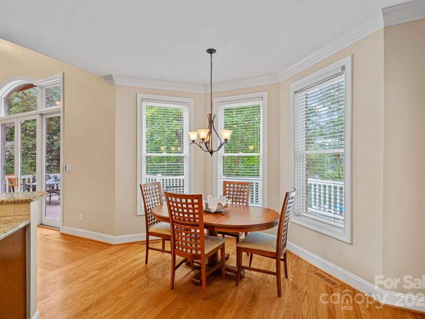 166 Pinnacle Shores Drive, Mooresville, NC 28117.  MLS# CAR4259986, YatesRealty ID 25031. 