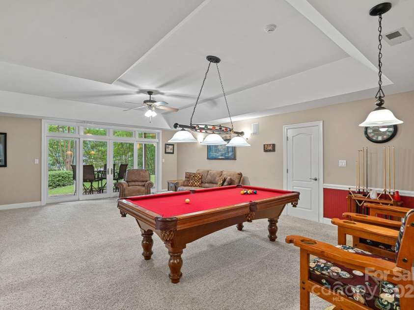 166 Pinnacle Shores Drive, Mooresville, NC 28117.  MLS# CAR4259986, YatesRealty ID 25031. 
