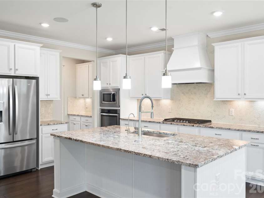 2017 Saxon Place, Fort Mill, SC 29715.  MLS# CAR4374406, YatesRealty ID 25032. 