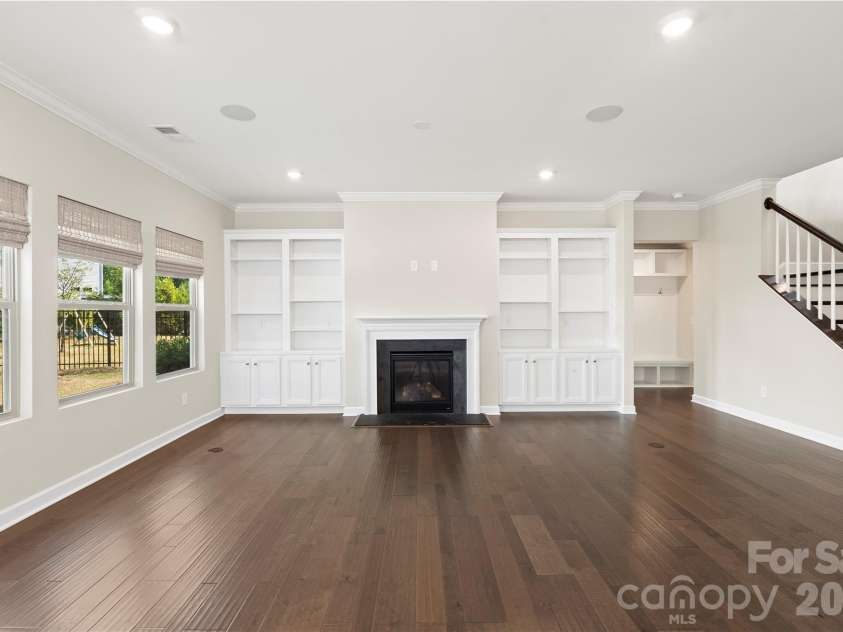 2017 Saxon Place, Fort Mill, SC 29715.  MLS# CAR4374406, YatesRealty ID 25032. 