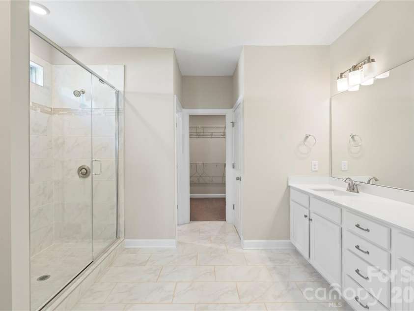 2017 Saxon Place, Fort Mill, SC 29715.  MLS# CAR4374406, YatesRealty ID 25032. 
