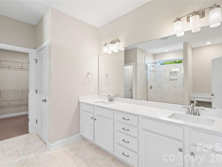2017 Saxon Place, Fort Mill, SC 29715.  MLS# CAR4374406, YatesRealty ID 25032. 
