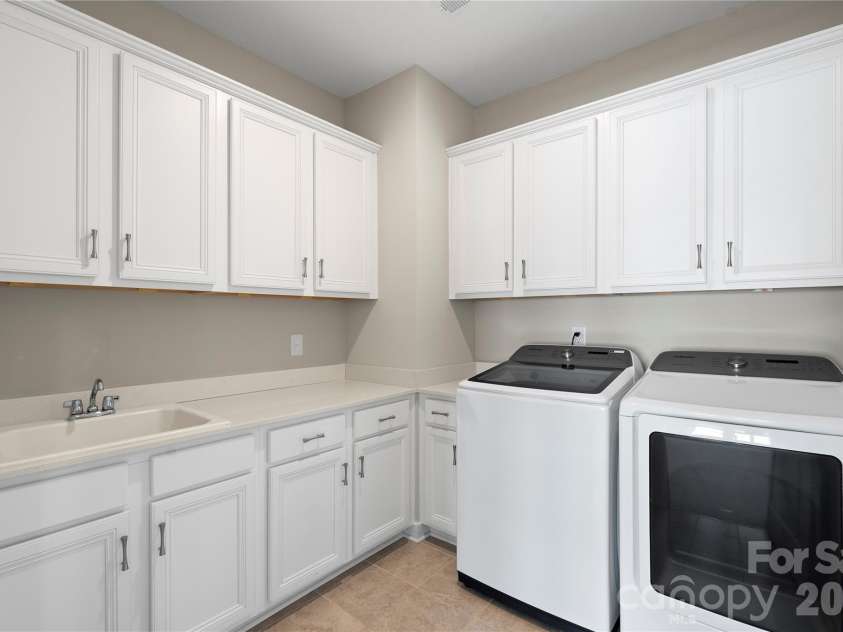 2017 Saxon Place, Fort Mill, SC 29715.  MLS# CAR4374406, YatesRealty ID 25032. Laundry Room 